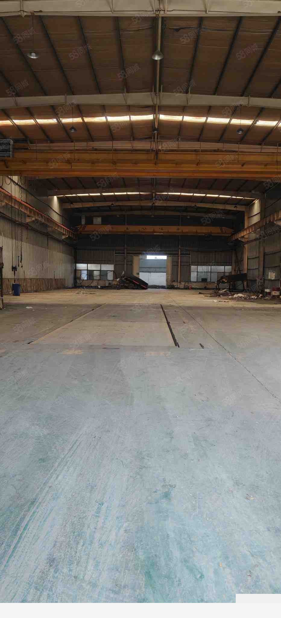 1160平米至2150平多部行车3600平厂房出租单层，重庆:两江新区