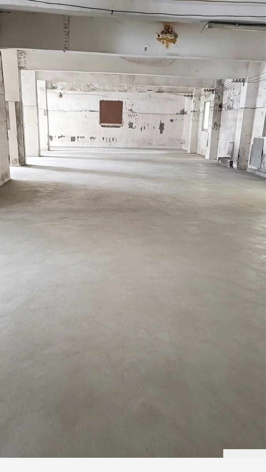 重庆厂房，楼上有宿舍免费。沙坪坝歌700平厂房出租单层，地理位置优越