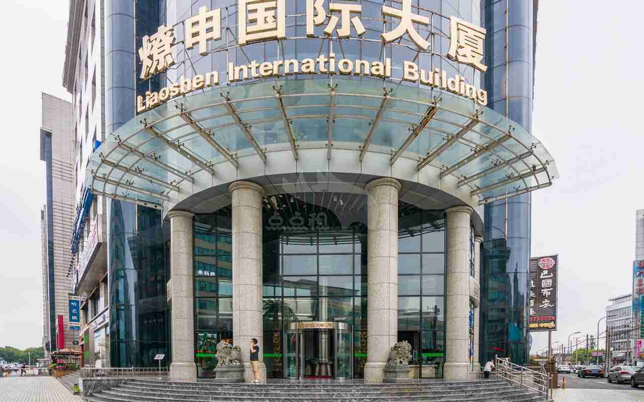 上海闵行虹桥镇 万象城写字楼办公楼出租，交通便利 配套完善 即刻入驻