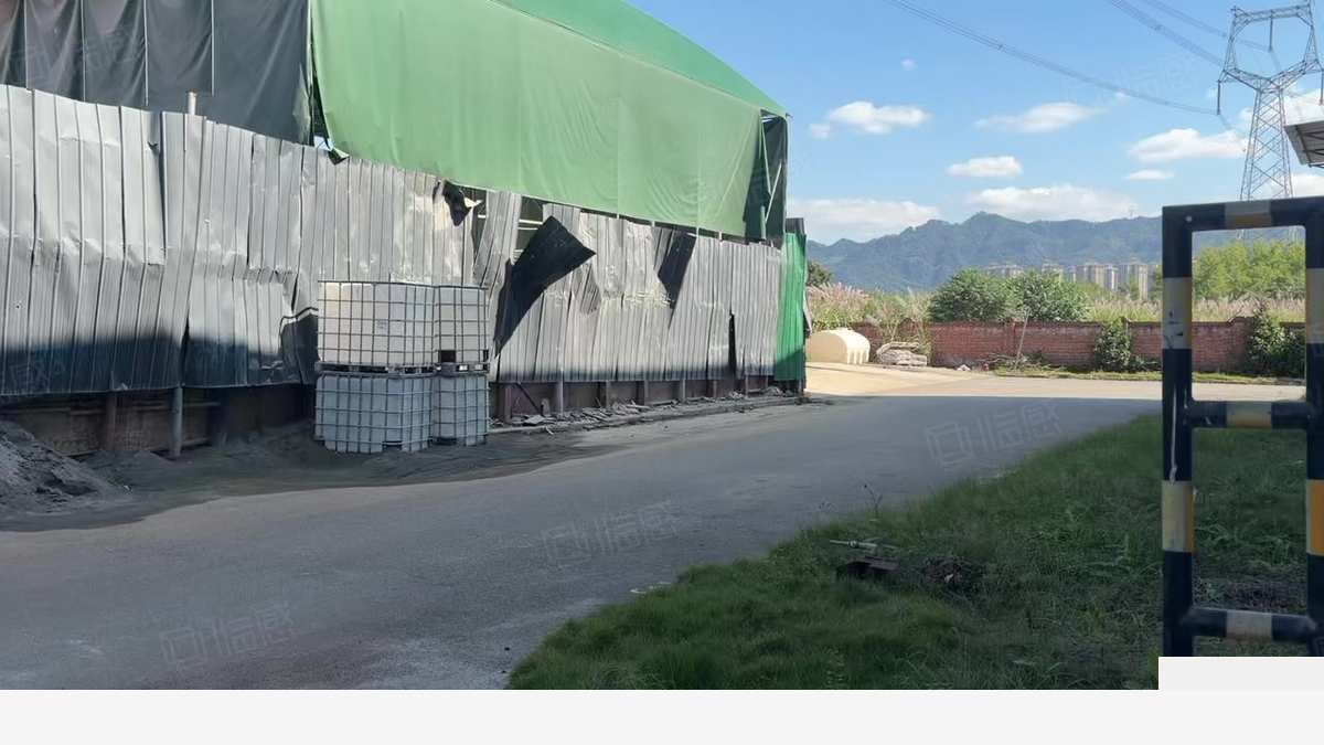 重庆1100平，带5吨-10吨行车，单价14，高1000平厂房出租单层