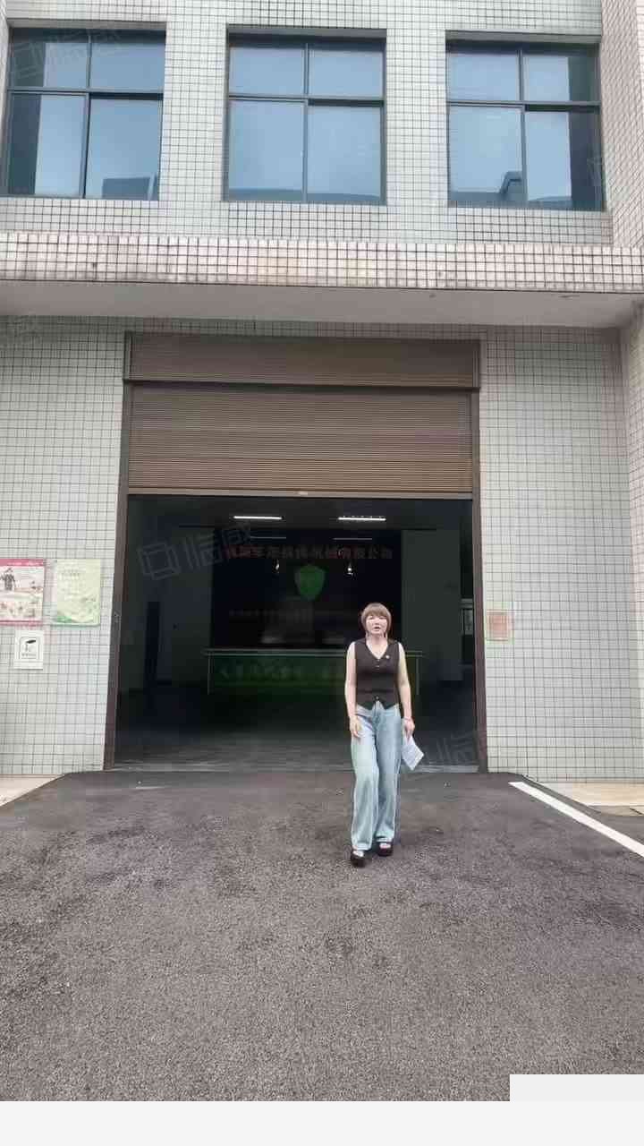【优质】长沙金山山桥街道一楼 820平 挑高5.4米 办公研发生产05平厂房出租多层