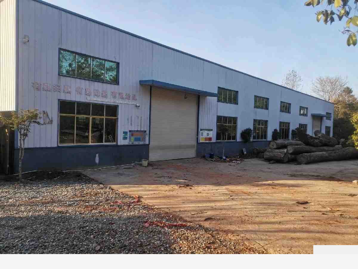 另外有800平方水泥坪1150平厂房出租单层，长沙免厂房租金半年 口