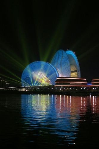 珠海野狸岛 珠海大剧院(日月贝) 城市地标名片落子珠海：投资发布-厂房土地租售选址