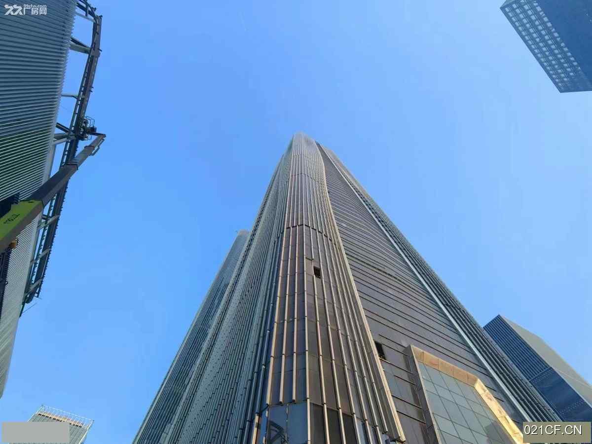上海上海浦东张江高层建筑中区科学之门至整层地铁可分租精装修厂房出租，地铁直达