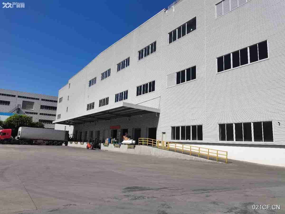 广州广州萝岗开发东区黄埔区一手房东层高米消防丙二类全新可分租厂房出租：首层8米层高