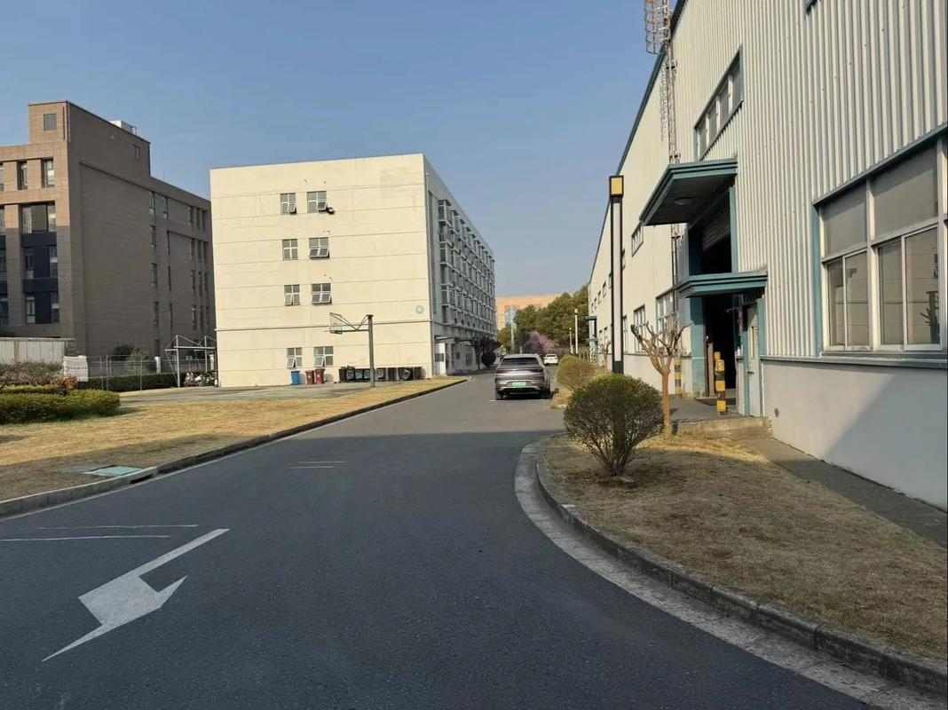 【稀缺】工业园上海嘉定樊公路华亭镇 华亭工业园区厂房出租，现房即买即用