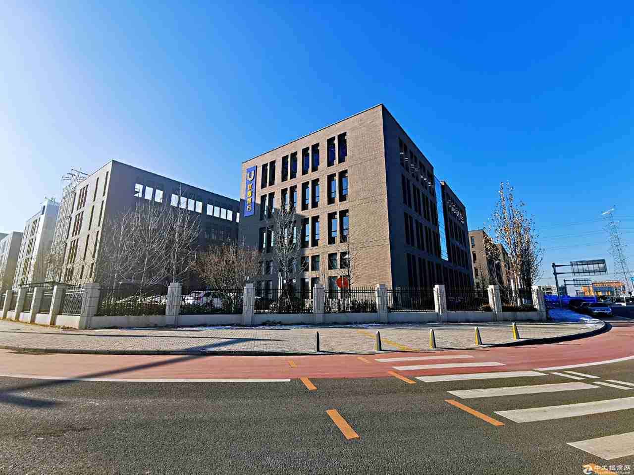 【重点】上海上海嘉定位于上海嘉定工业区工业区 汇聚大楼办公楼出租厂房出租，地铁直达