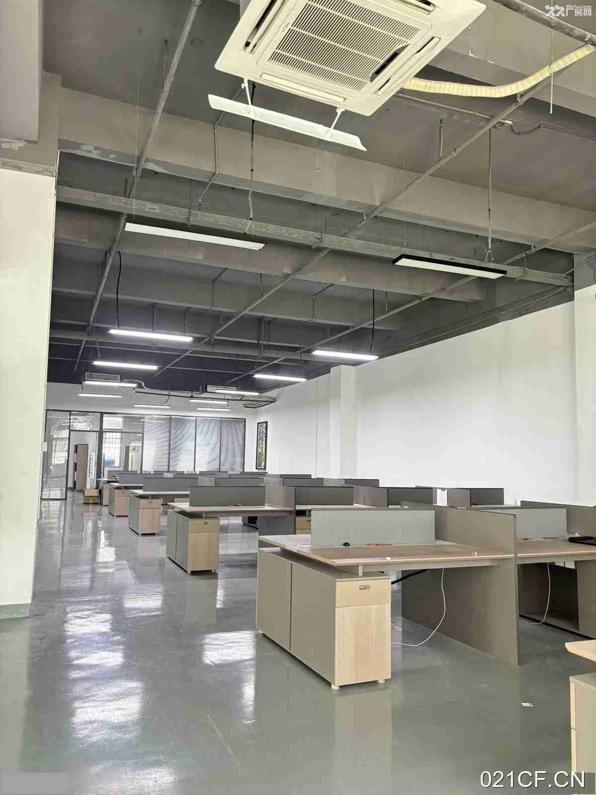 广州广州黄埔黄埔区府一楼 精装修 室研发展厅 生标准厂房地铁可分租厂房出租，地铁直达