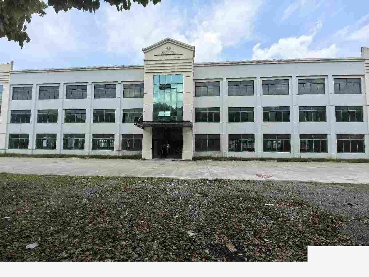 【稀缺】上海上海厂房独门独院，环境好场地大适合各类无污厂房出租，区位优势明显