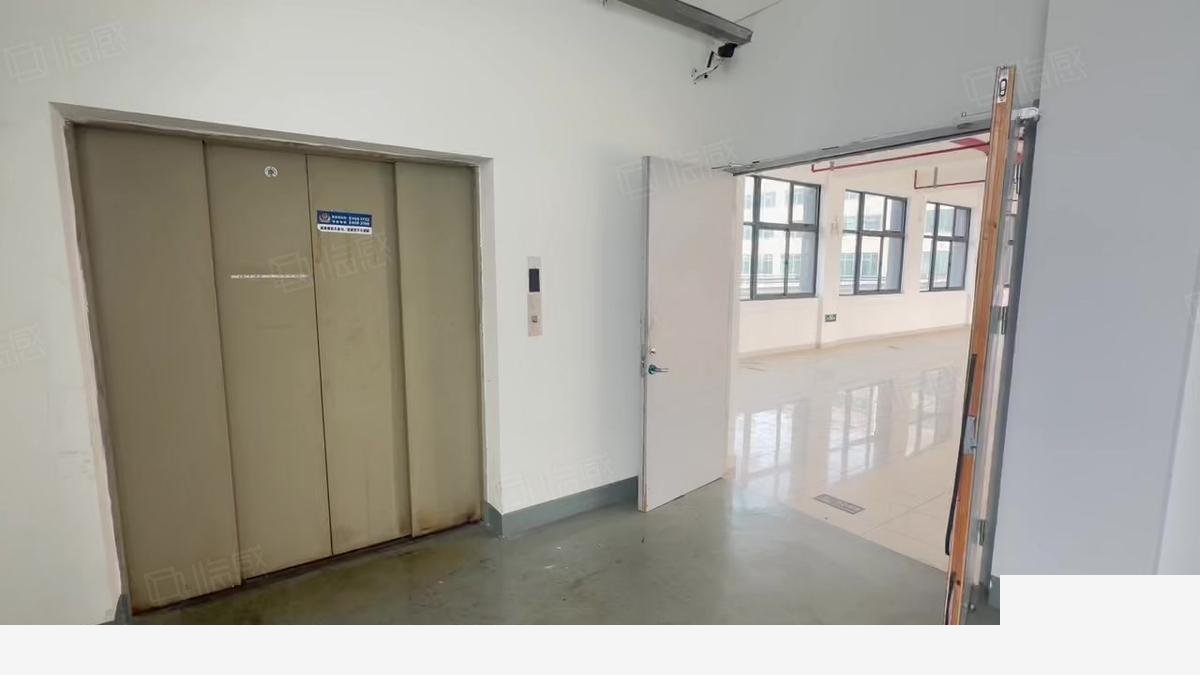 上海上海闵行七莘路独栋独栋厂房 .元起租 私密厂房出租：区位优势明显