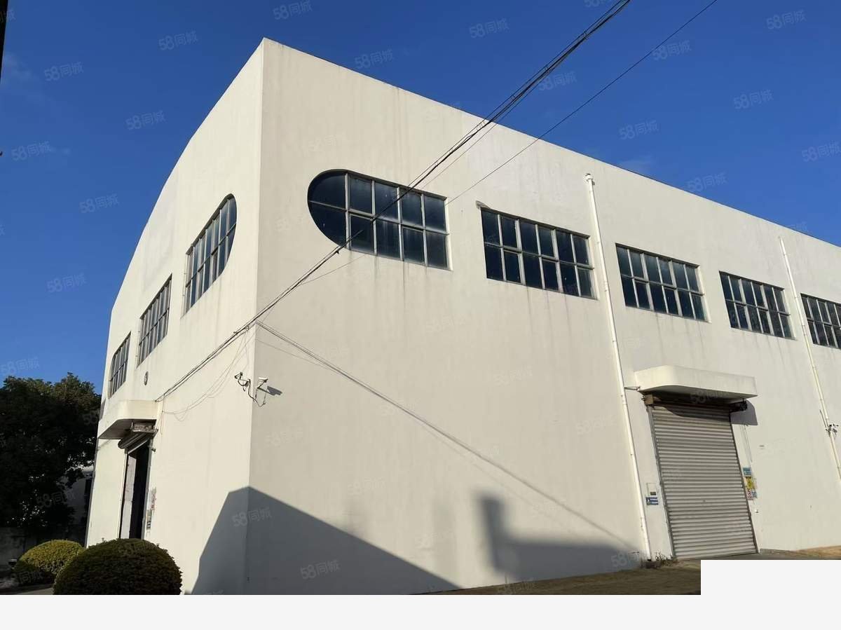 上海上海松江位于上海松江工业区厂房做仓库可可自管松江工业区厂房仓库土地厂房出租：区位优势明显