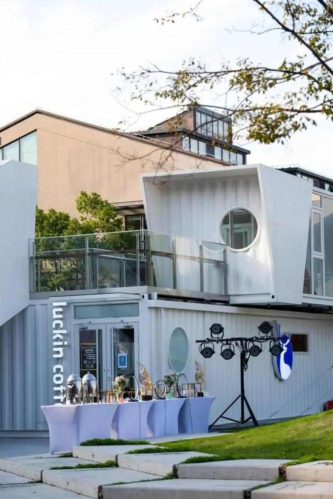 上海宝山大场镇 中成智谷办公楼出租，交通便利 配套完善 即刻入驻