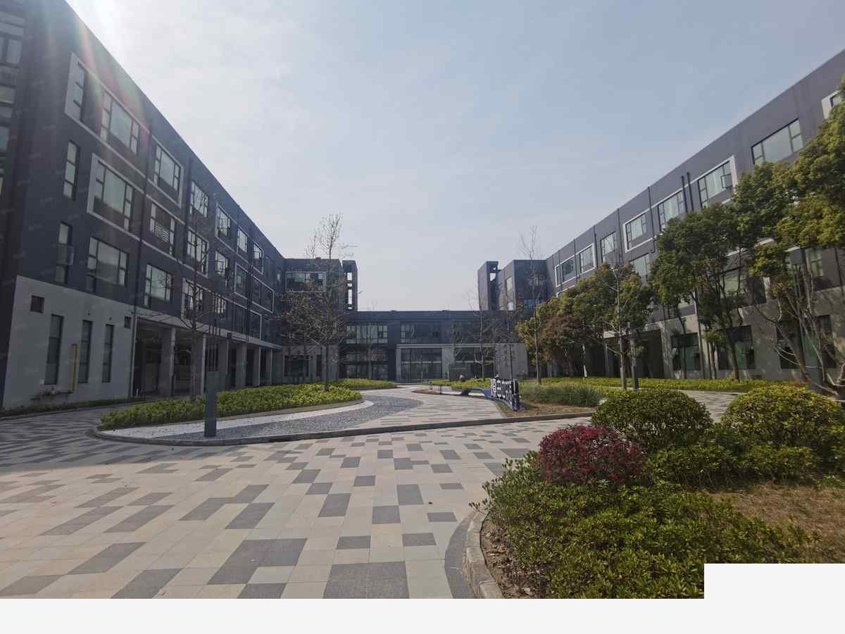 【重点】上海上海浦东泥城厂房空余可分租起单价厂房出租，优质产业载体