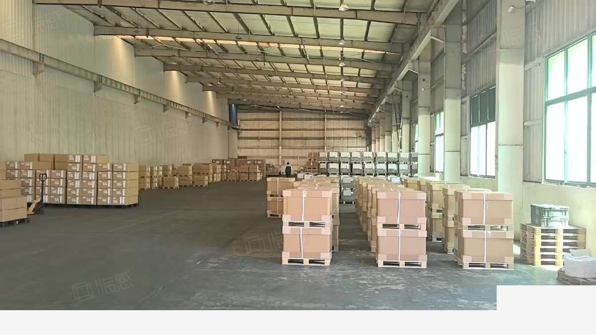 上海奉贤南桥镇西渡单层 带吨行车 无立柱 加工组（上海）厂房出租：配套完善