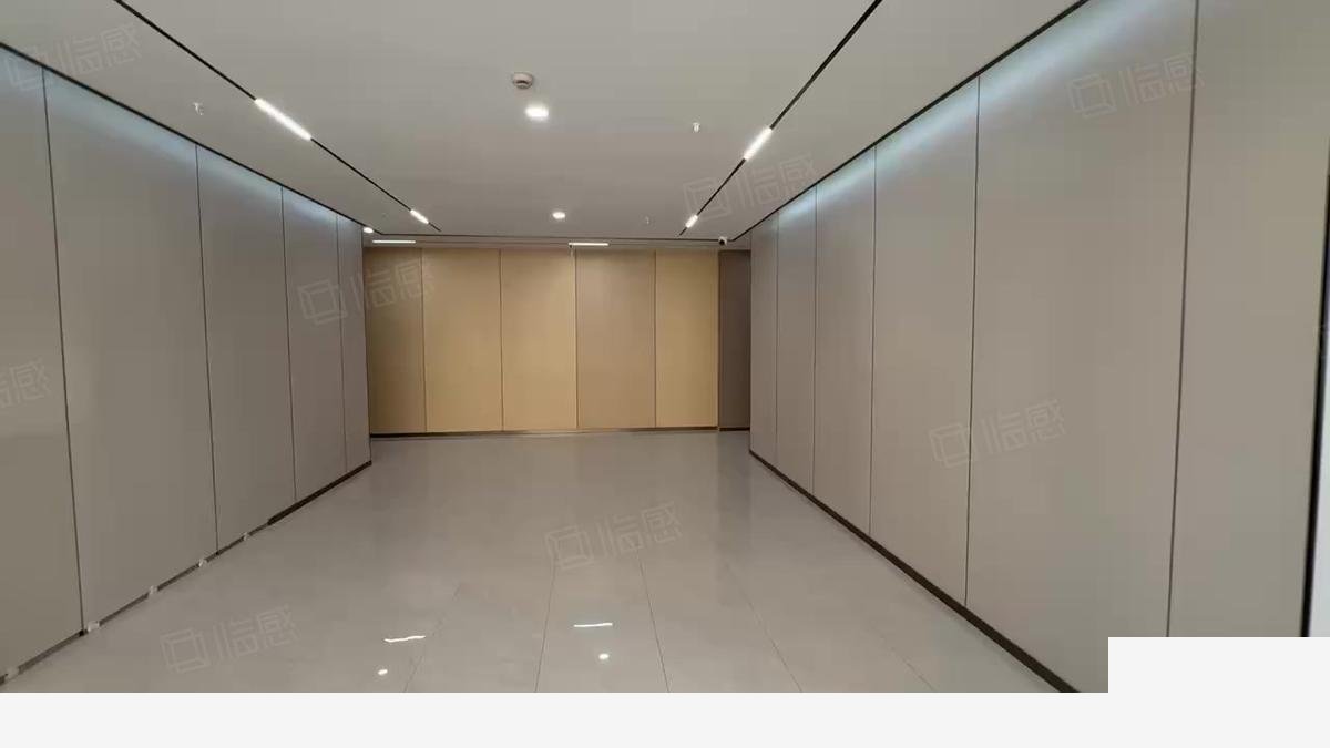 上海松江新公路九亭小面积办公室 分租 全新（上海）厂房出租：配套完善