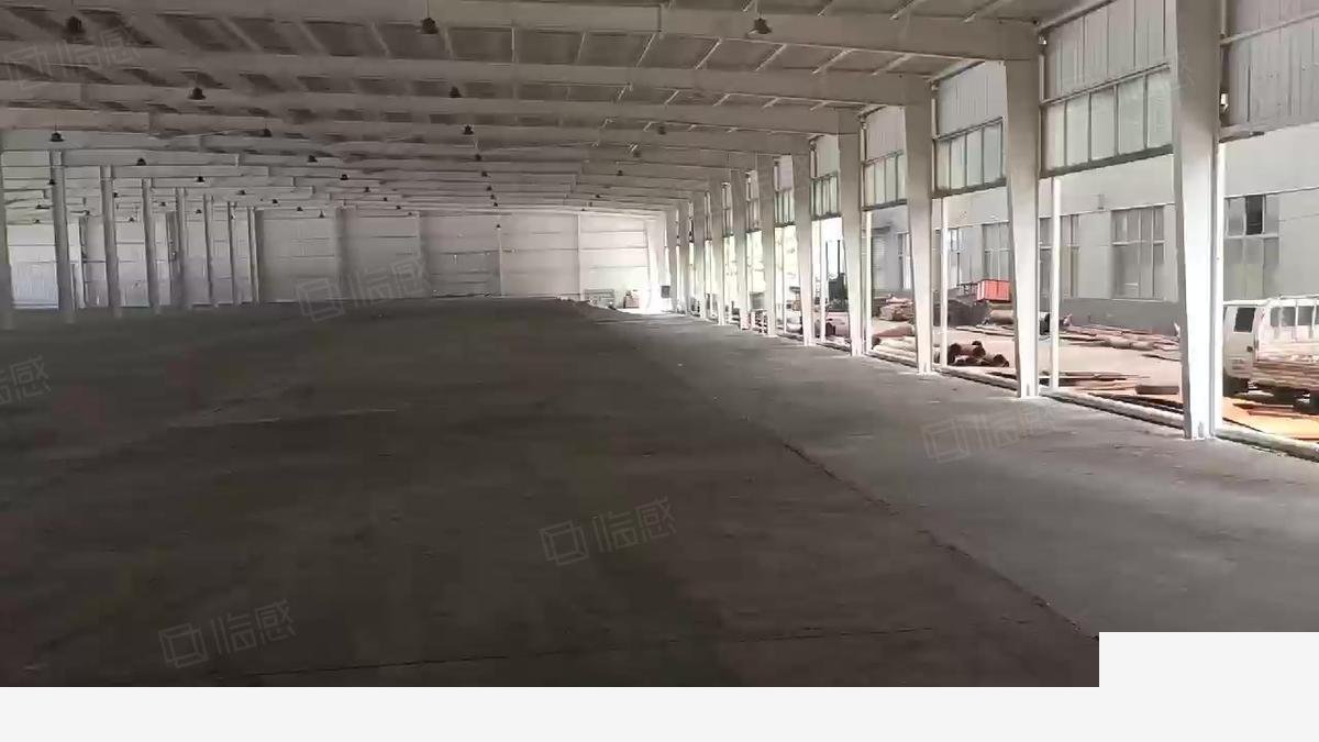 上海上海奉贤.临港新片区独门独院.高平台.空厂房出租：区位优势明显
