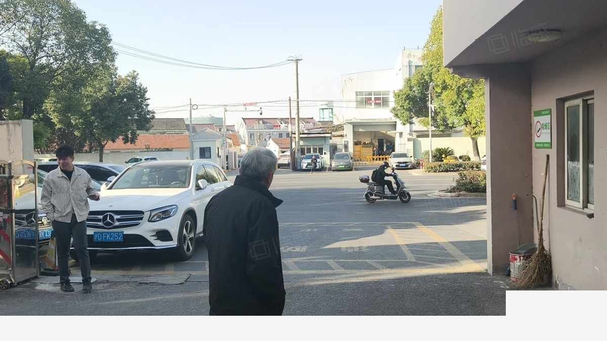 上海宝山边 大房东直租 全新装修 仓储加工均（上海）厂房出租：配套完善