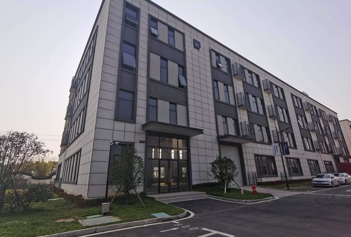 广州番禺高速路石碁地铁口全新独栋厂房仓库，空地超大 可厂房出租（），地铁直达