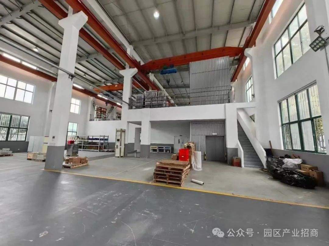 【重点】广州荔湾全新高端高标准红本厂房，玻璃幕墙，水电到厂房出租，360°玻璃幕墙