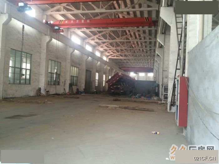 无锡新区紧靠泰伯大道鸿声独门独户带行车大车进出方1300㎡独门独院可架行车（新区）厂房出租：配套完善