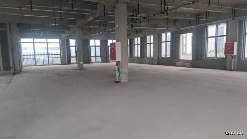 成都郫县红光大平层电梯直接入户品质房源1200㎡多层大车进出交通便利厂房出租，配套完善