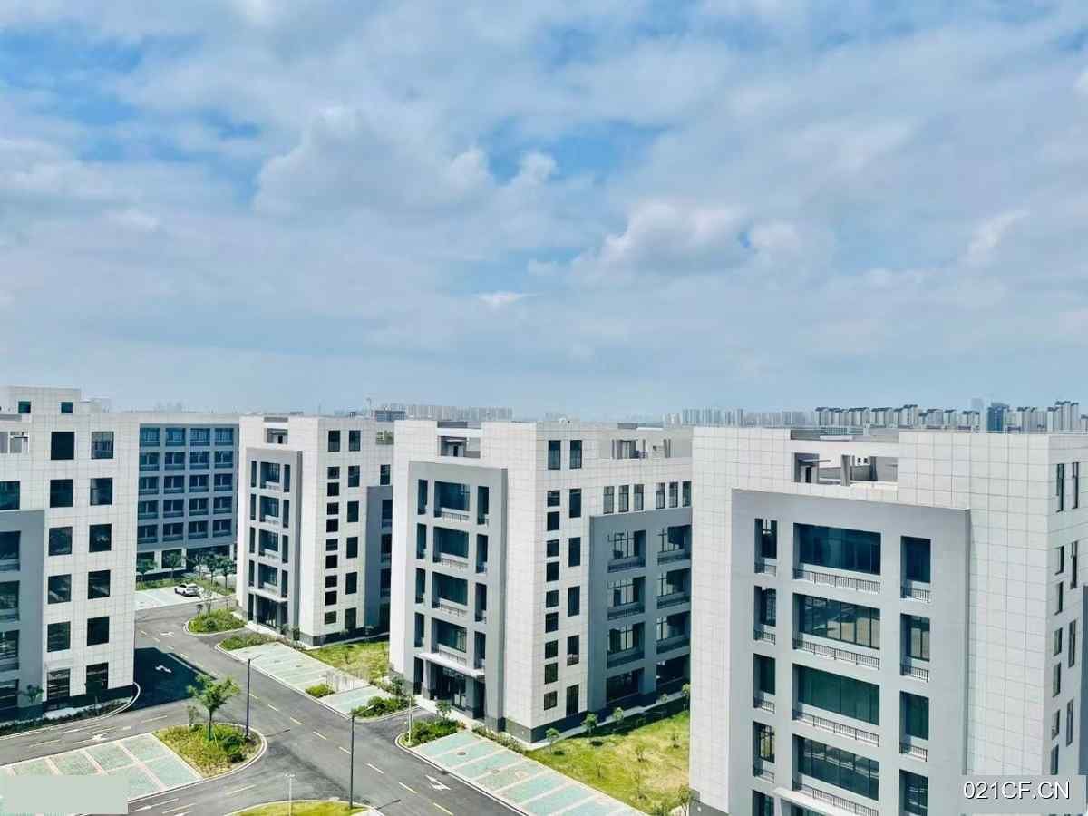 合肥肥东撮镇全新挑高8米免租期长7707㎡地铁可分租厂房出租，地铁直达