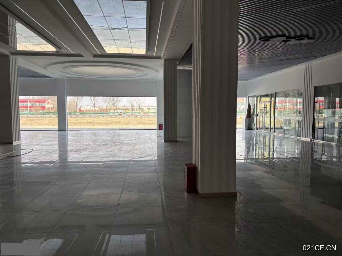 青岛莱西望城大型展厅10000㎡标准厂房单层大车进出厂房出售，配套完善