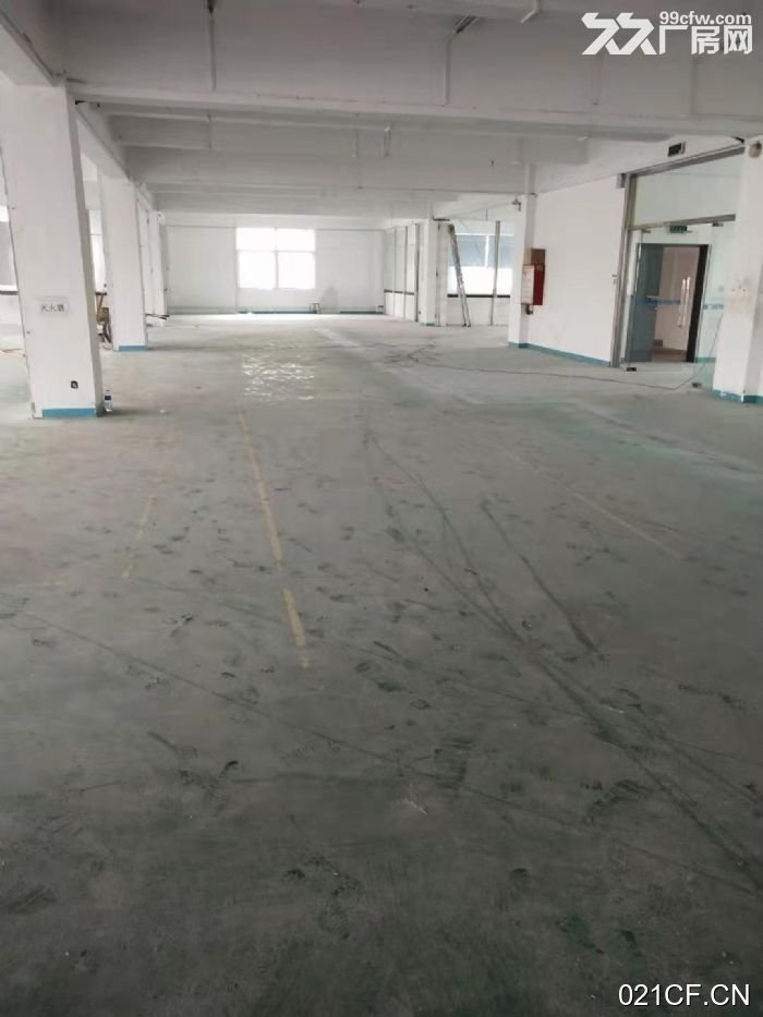 【重点】厦门杏林灌南工业区附近工业区标准钢结构带行车4300㎡标准厂房可架行车单层厂房出租，优质产业
