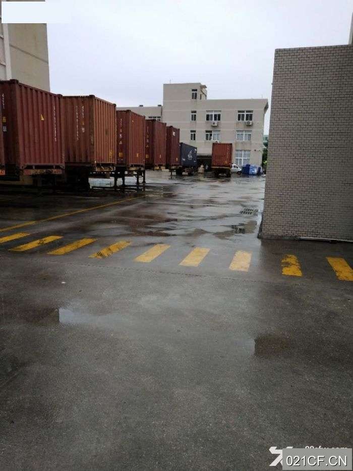 厦门集美孙坂路孙板南路孙板南路独橦三层3330㎡多层大车进出交通便利厂房出租，配套完善