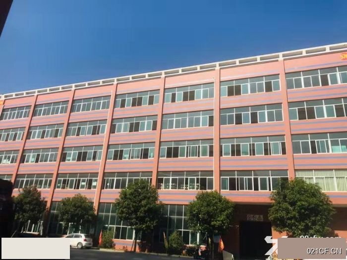 工业园厦门海沧中仓工业园中仓工业园标准 1楼4000㎡标准厂房花园式可分租厂房出租：空中花园