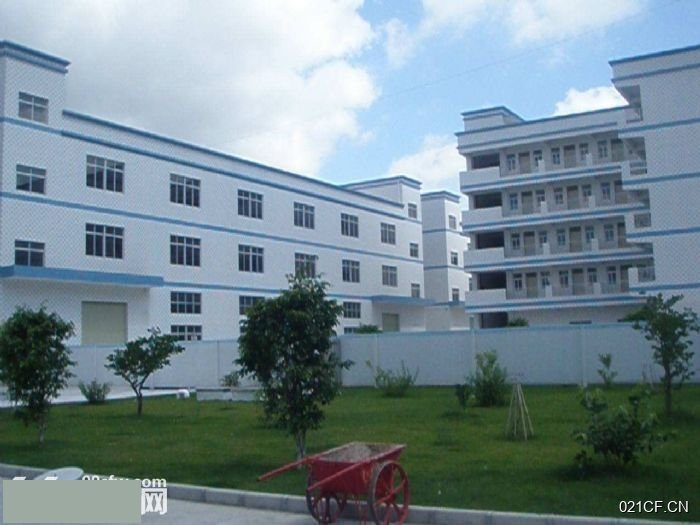 厦门杏林灌口附近灌口标准  一楼    楼上3200㎡标准厂房多层大车进出厂房出租：区位优势明显
