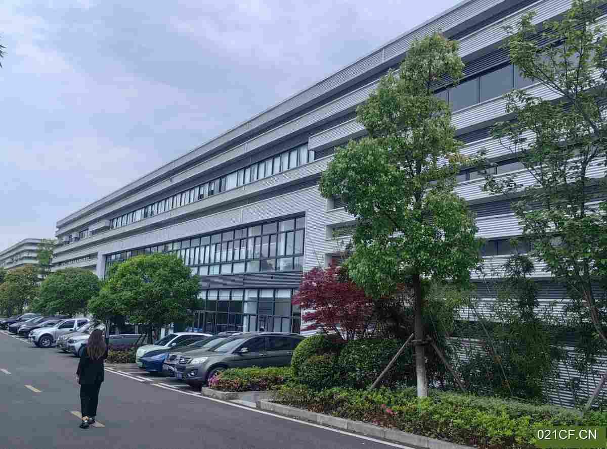 重庆沙坪坝西永大学城11米单层钢构大货门金6000㎡全新可分租厂房出租，配套完善