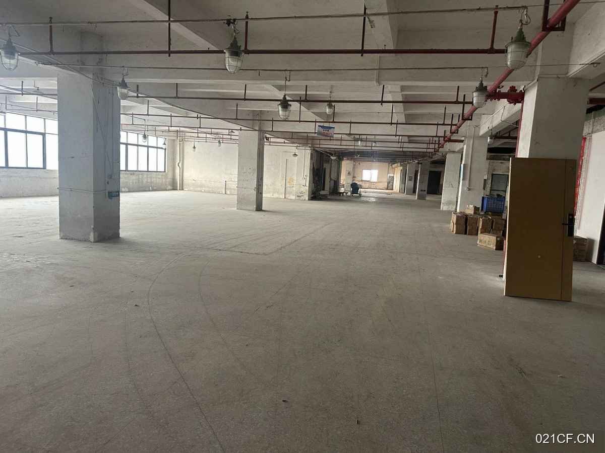 佛山顺德龙江成熟工业区直租 货梯入户 空3000㎡标准厂房大车进出交通便利仓库出租（）厂房出租：配套