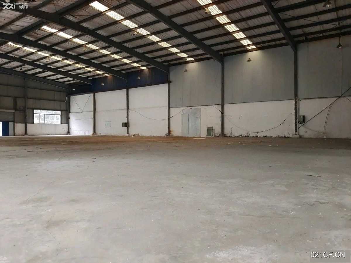成都郫县红光工业园工业园内标准形象好进车方便3000㎡标准厂房单层大车进出厂房出租｜工业园，优质产业