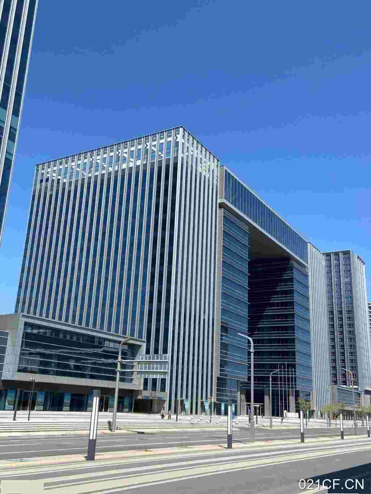 深圳保定北市区市园深圳园产业园深圳园产业园区独栋高层厂办一260000㎡多层全新厂房出租，配套完善