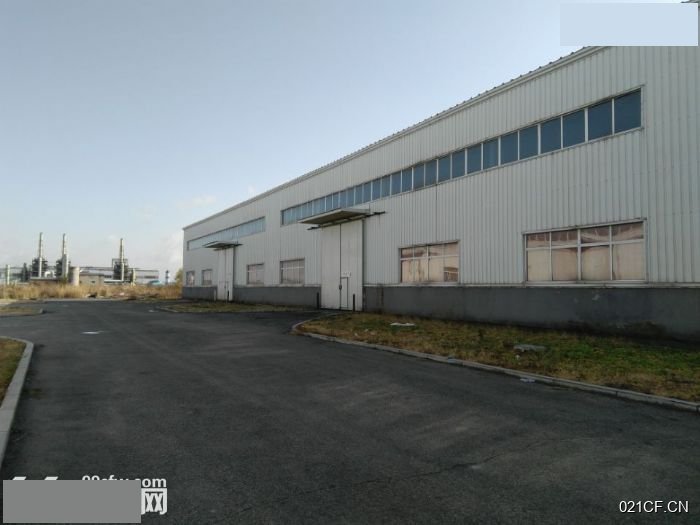 沈阳沈北虎石台50-高标准库房带站台配套全10000㎡可分租层高10米厂房出租，首层10米层高