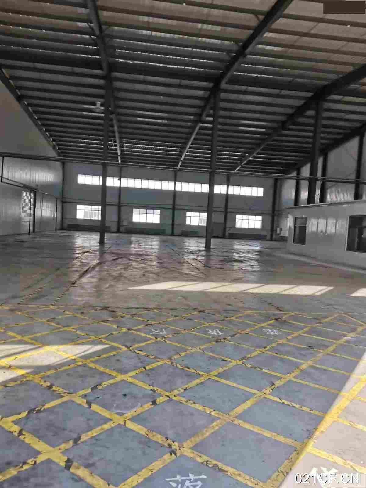 新区沈阳沈北虎石台新区仓库10000㎡可分租层高10米厂房出租：首层10米层高