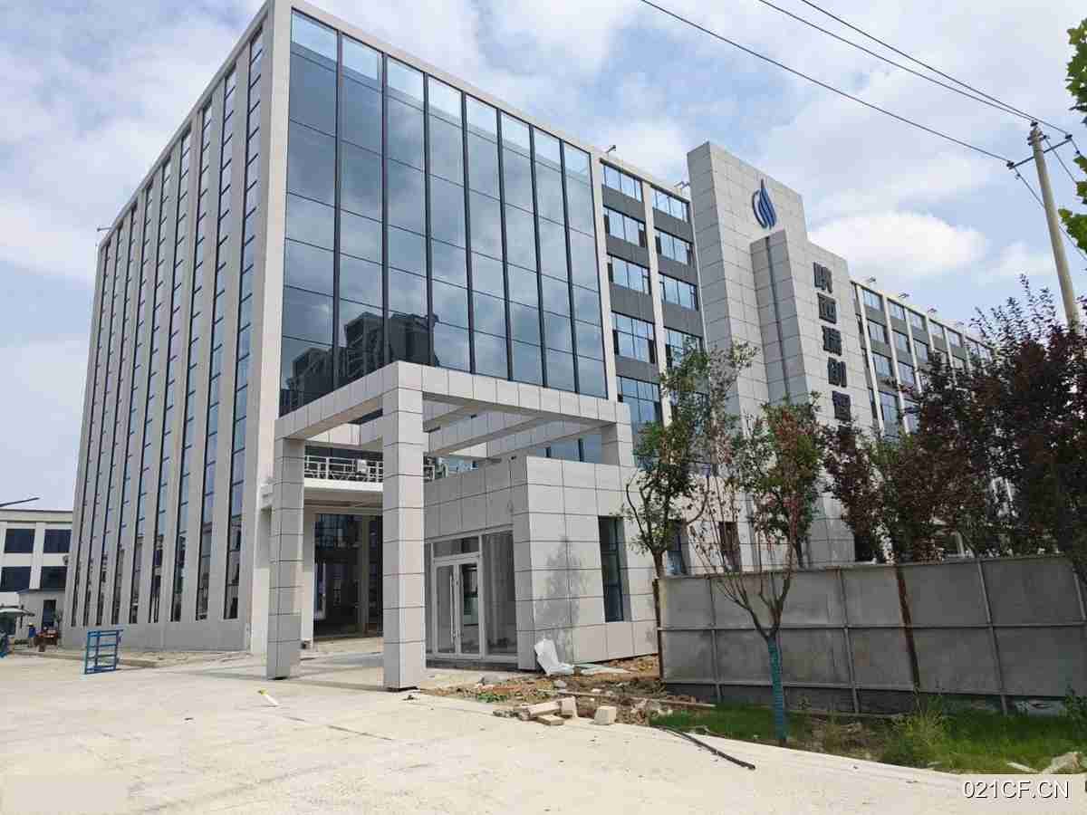 西安户县陕西瑞创智能装备制造产业园三一筑工旁新建钢混框架两层半2600㎡独门独院单层全新厂房出售，配