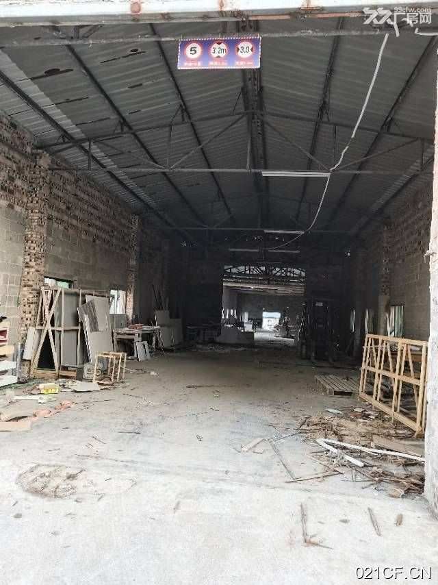 贵阳花溪其他有4栋可以分租和整租2000㎡独门独院交通便利可分租厂房出租，配套完善