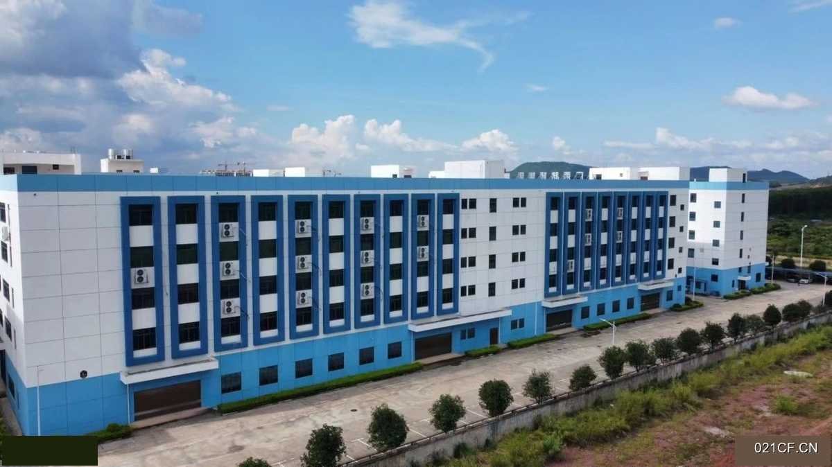 南宁江南吴圩华永丰科技园标准业主直租3700㎡标准厂房全新可分租厂房出租：区位优势明显