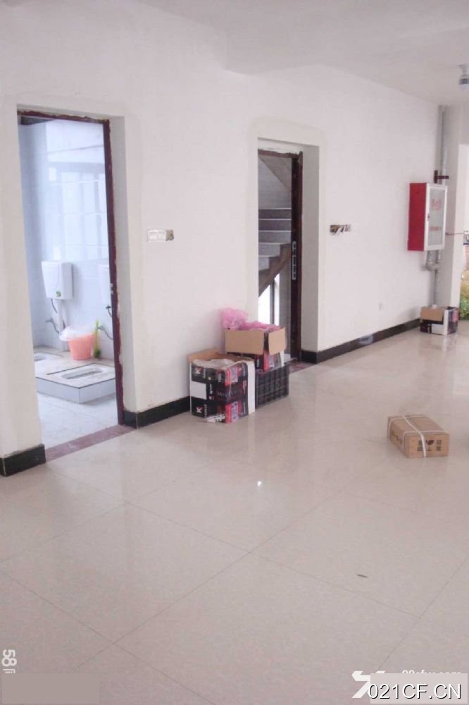江北金华东阳江北出租东北街街道下范村路边自建7间可开进可分租层高3米面积面议厂房出租：首层3米层高