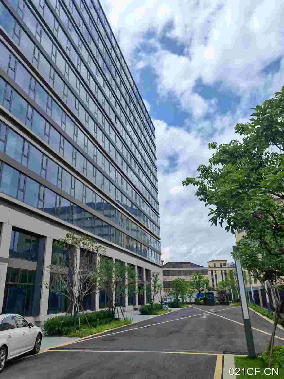 杭州湖州德清项目政府政策大补贴免租蕞消防丙二类可分租面积面议厂房出租：区位优势明显