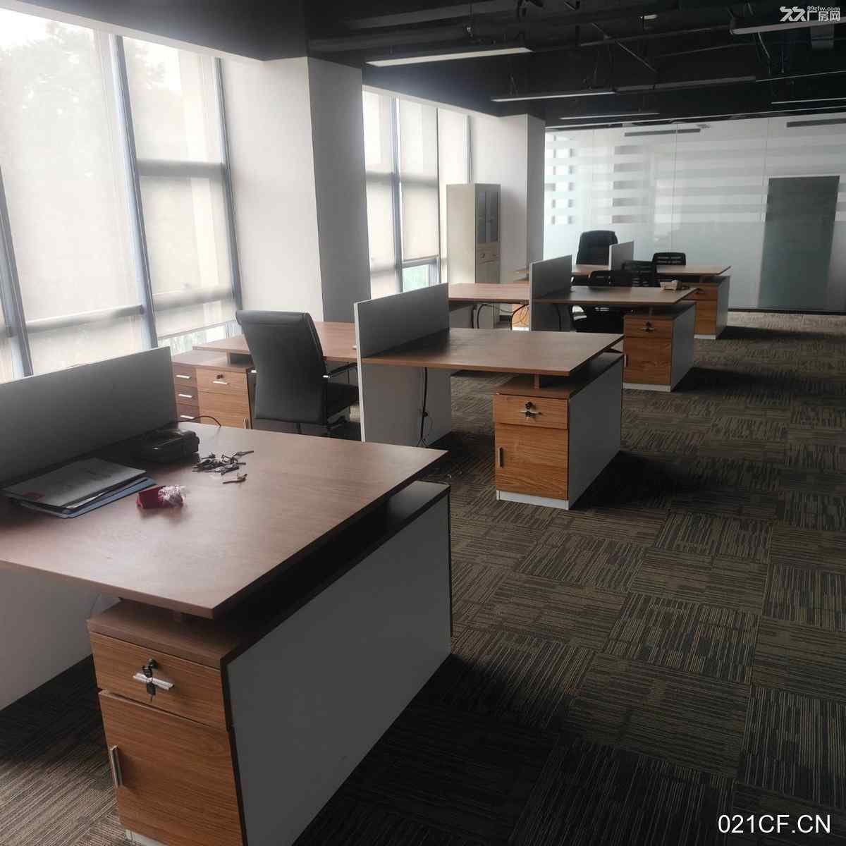 新区芜湖鸠江沈巷镇西梁山路1号江北新区工业用地配套楼多层大车进出交通便利厂房出租：区位优势明显