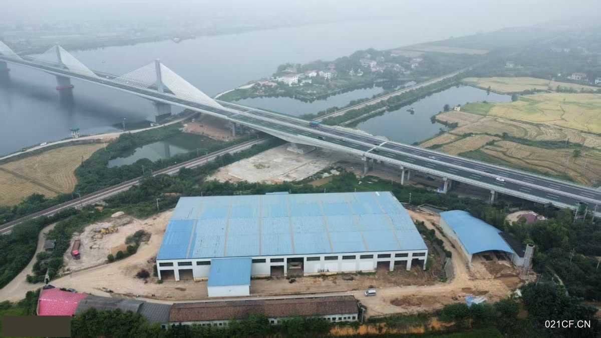 新区株洲县市渌口南洲新区自建直租 双证产权单层13高28000㎡独门独院交通便利厂房出租：区位优势明