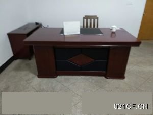 鹰潭月湖鹰南大道320国道旁适合做小型加工厂占地面积一千大车进出交通便利面积面议厂房出租：区位优势明