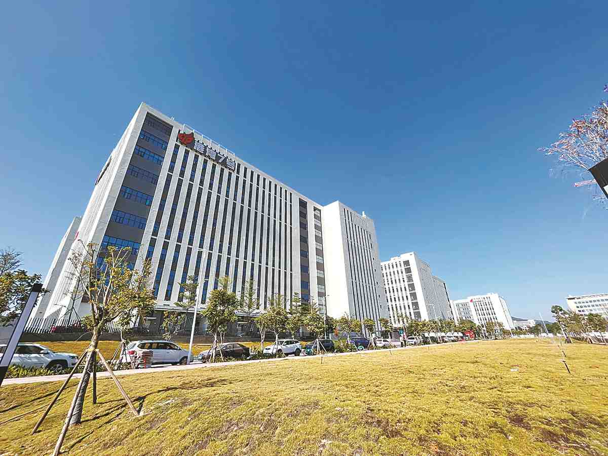 【重点】工业园上海青浦工业园区汇金路高平台仓库出租 12000平一楼9米楼上6米 104地块可分租近厂房出租