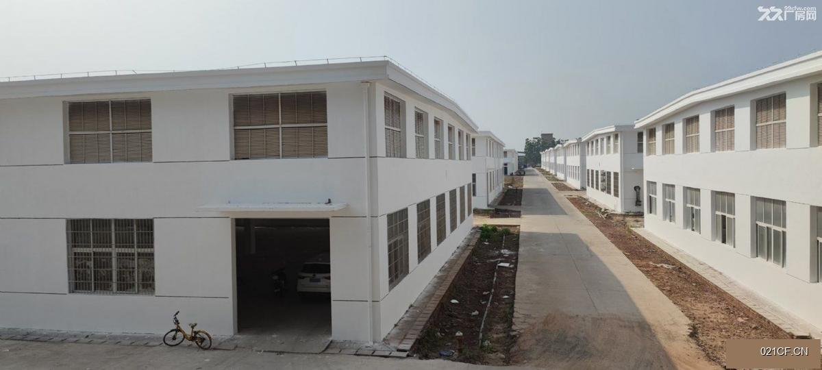 工业园赣州章贡市区金广路与冶金大道交叉路口往西南约250米水西工业园区独栋 门口带空地2500㎡单层厂房出租