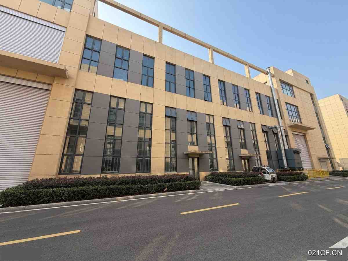 开发区临沂开发区珠海路激光产业园9号楼价格可面谈3000㎡单层交通便利厂房出租：区位优势明显