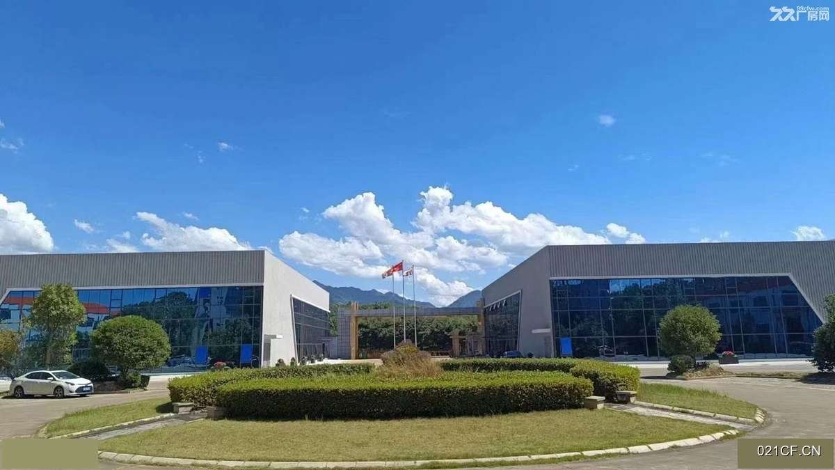 衢州衢江百灵南路888号吉利鹏辉附近可立项租金含税带1000㎡可架行车可分租厂房出租：区位优势明显