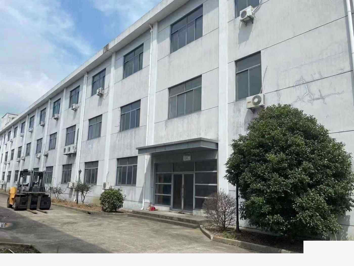 【热销】工业园上海青浦 青浦练塘工业园区独栋4700平厂房,0.6元每平104地块厂房出租,首层4.